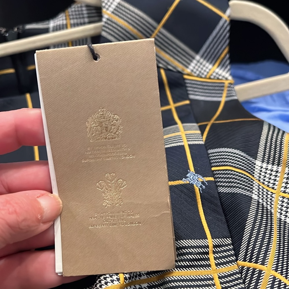 Navy Check Burberry Pleated Dress NWT Size 2 - Picture 9 of 11
